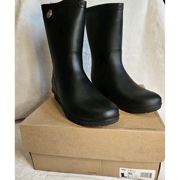 UGG Shoes - Ugg NIB Black Sienna Matte Rain Boots Women's Size 11